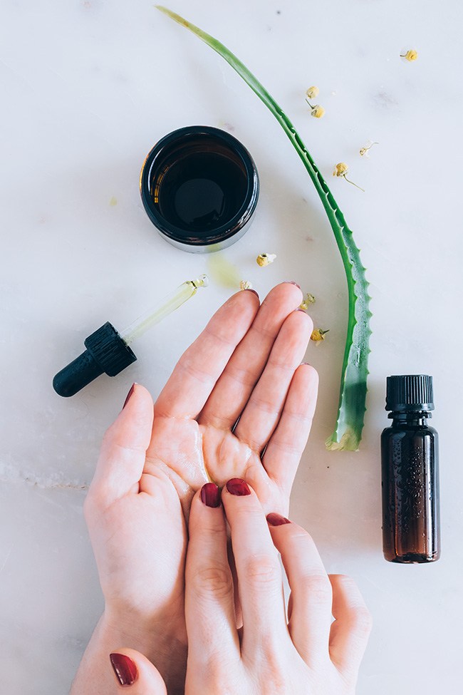 Acne-Fighting Chamomile Face Serum + The Best Oils for Acne