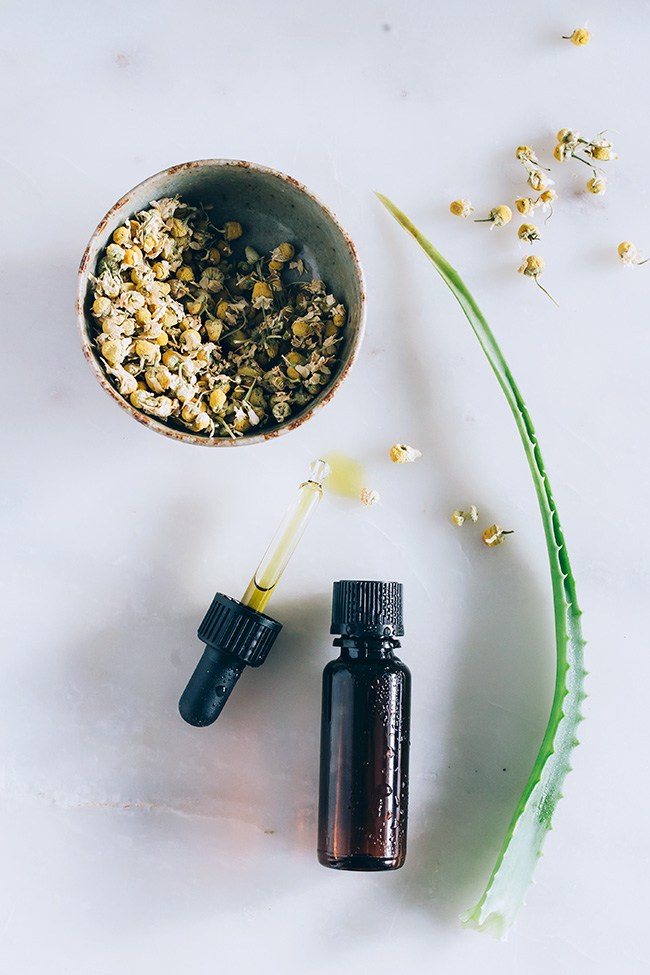 Acne-Fighting Chamomile Face Serum + The Best Oils for Acne